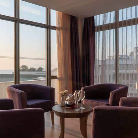 קוסדסי Ladies Beach Suite Hotel (Adults Only) מראה חיצוני תמונה