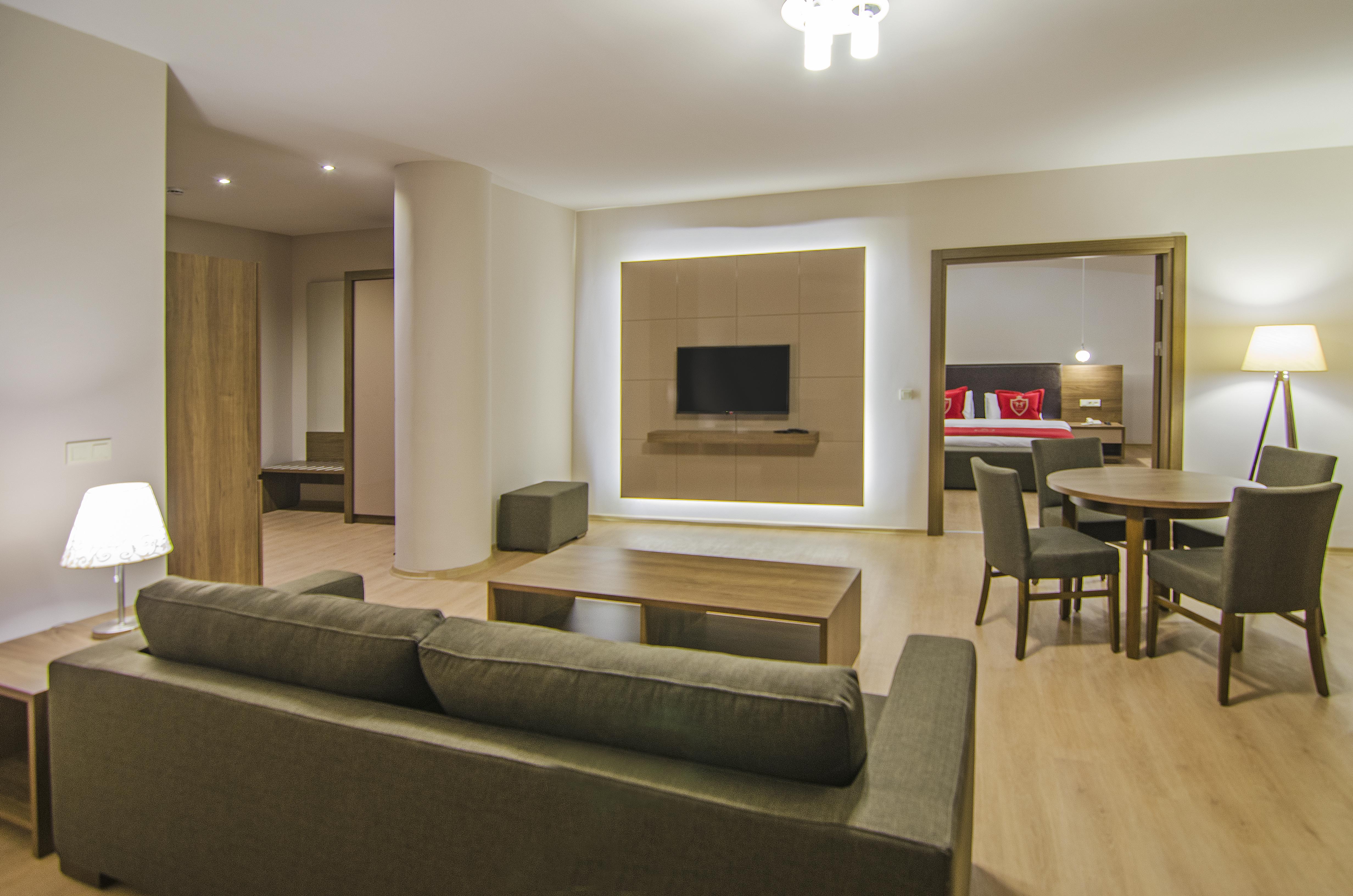 קוסדסי Ladies Beach Suite Hotel (Adults Only) מראה חיצוני תמונה