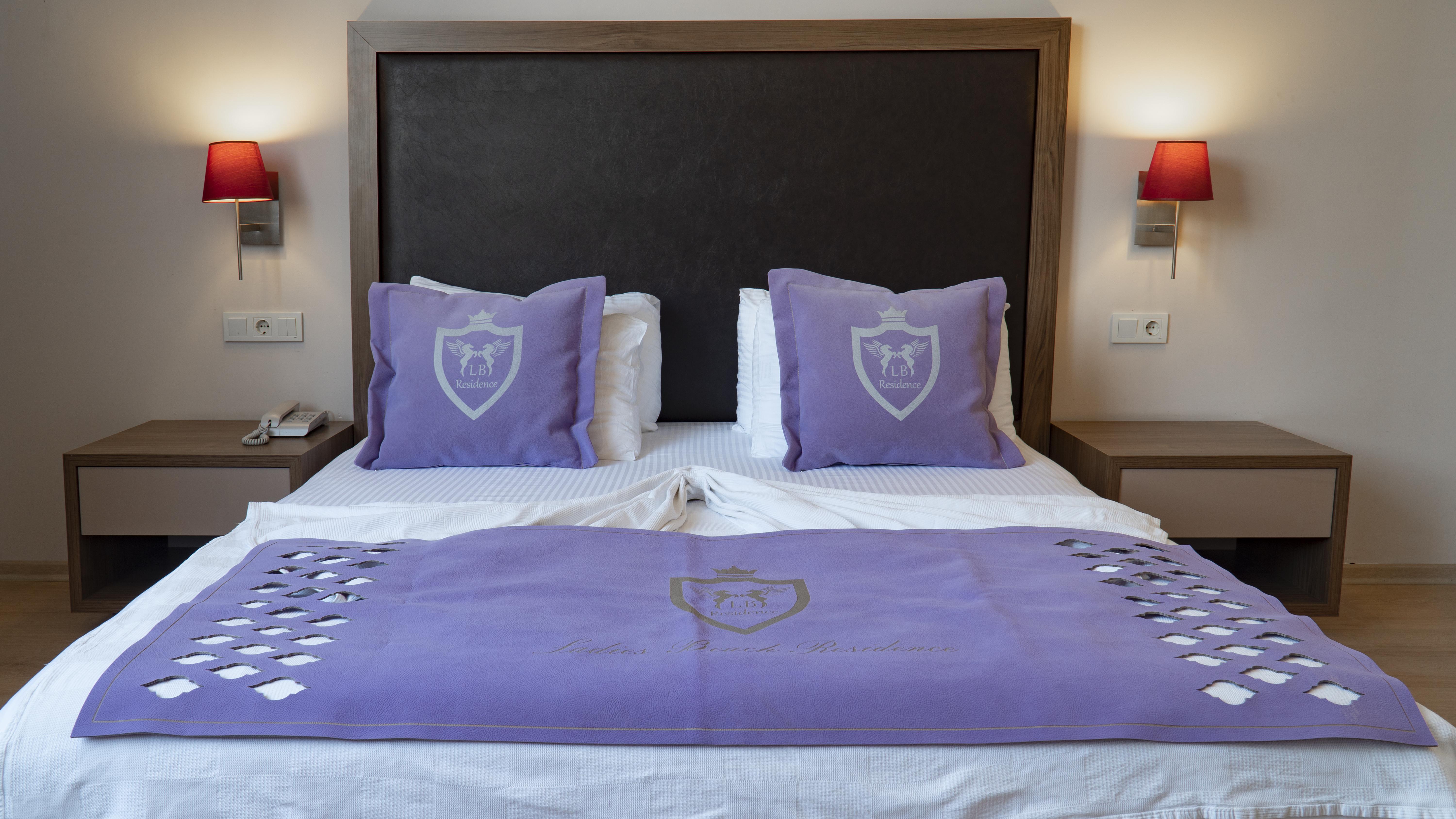 קוסדסי Ladies Beach Suite Hotel (Adults Only) מראה חיצוני תמונה