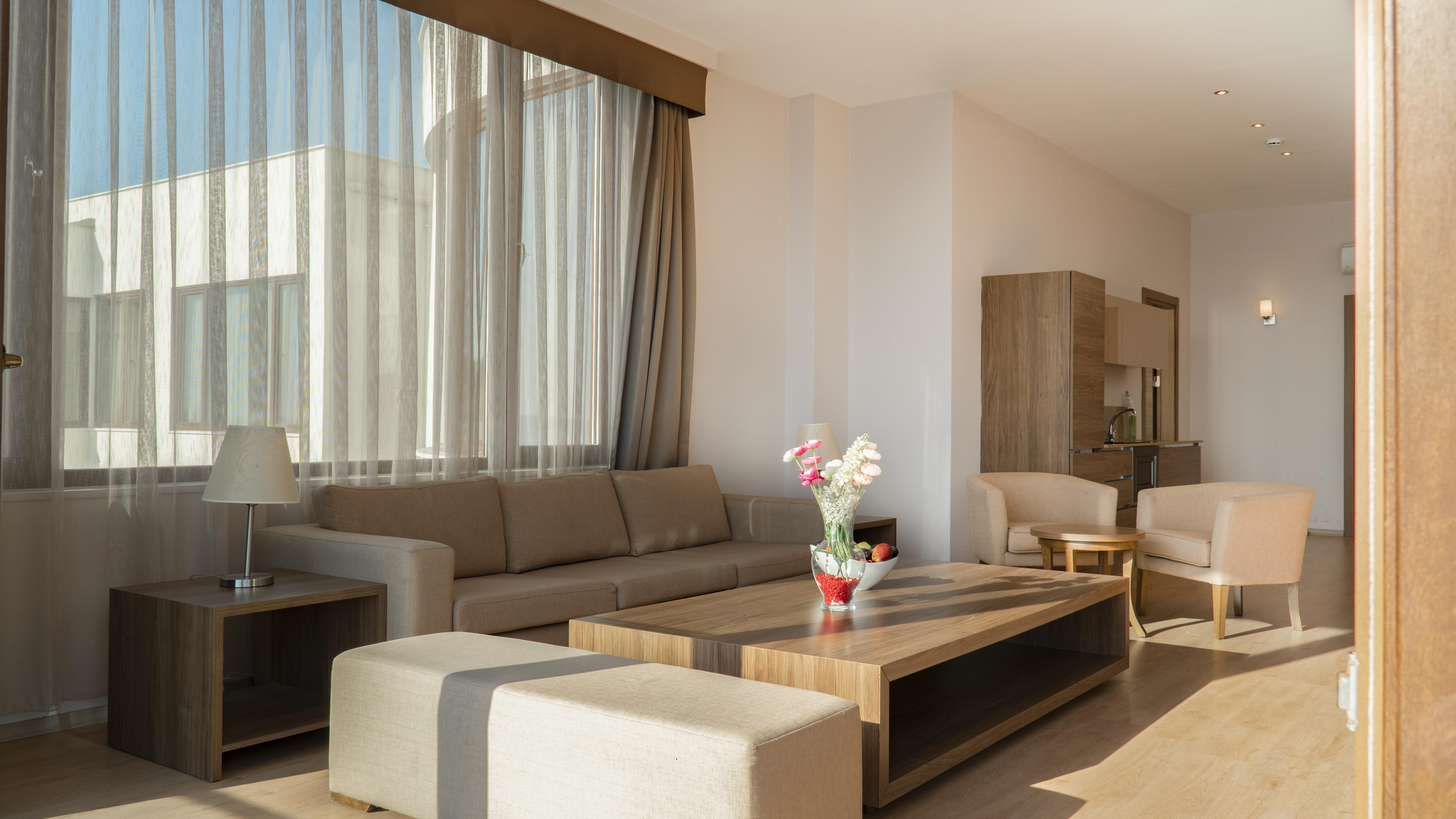 קוסדסי Ladies Beach Suite Hotel (Adults Only) מראה חיצוני תמונה