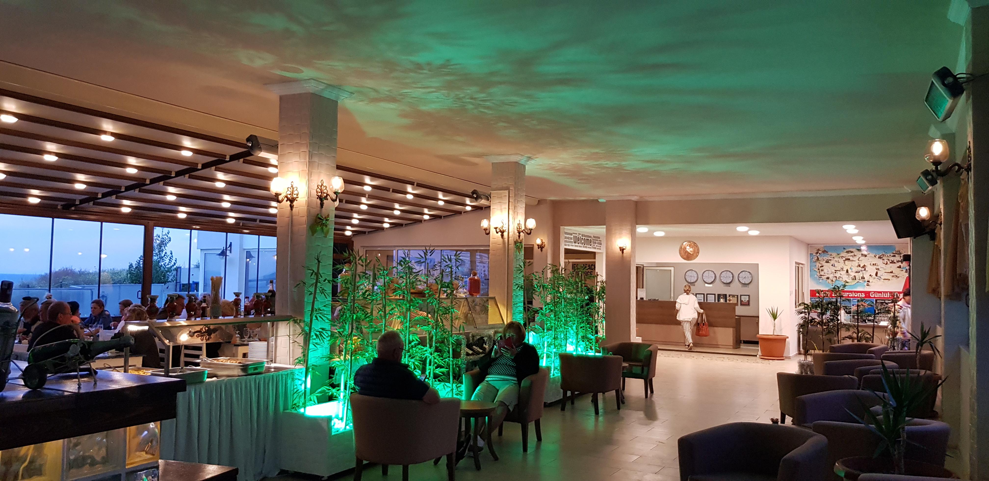 קוסדסי Ladies Beach Suite Hotel (Adults Only) מראה חיצוני תמונה