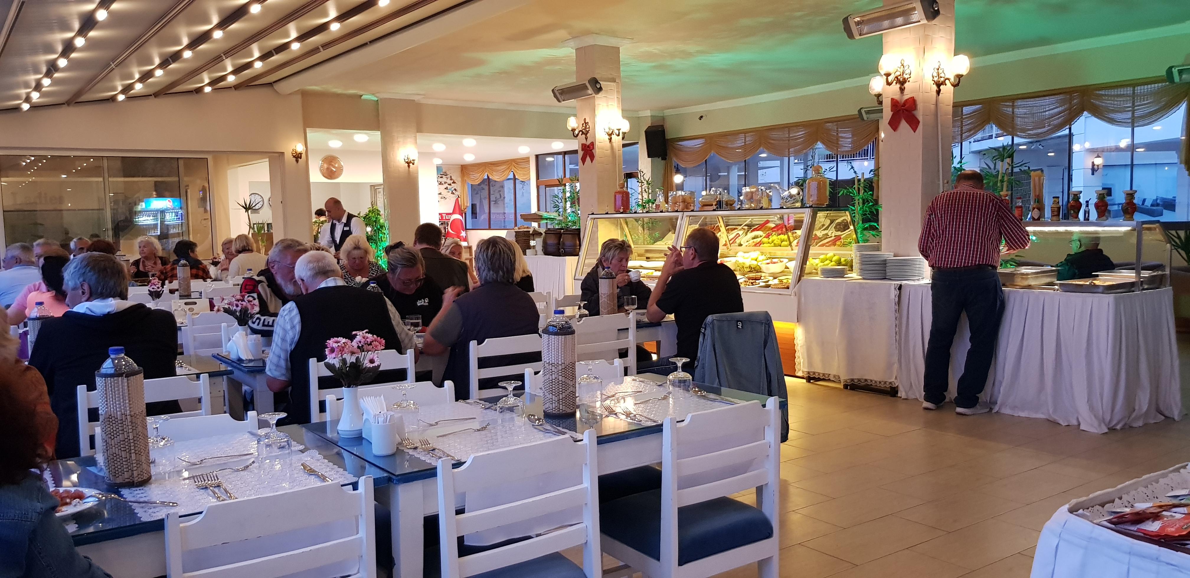 קוסדסי Ladies Beach Suite Hotel (Adults Only) מראה חיצוני תמונה