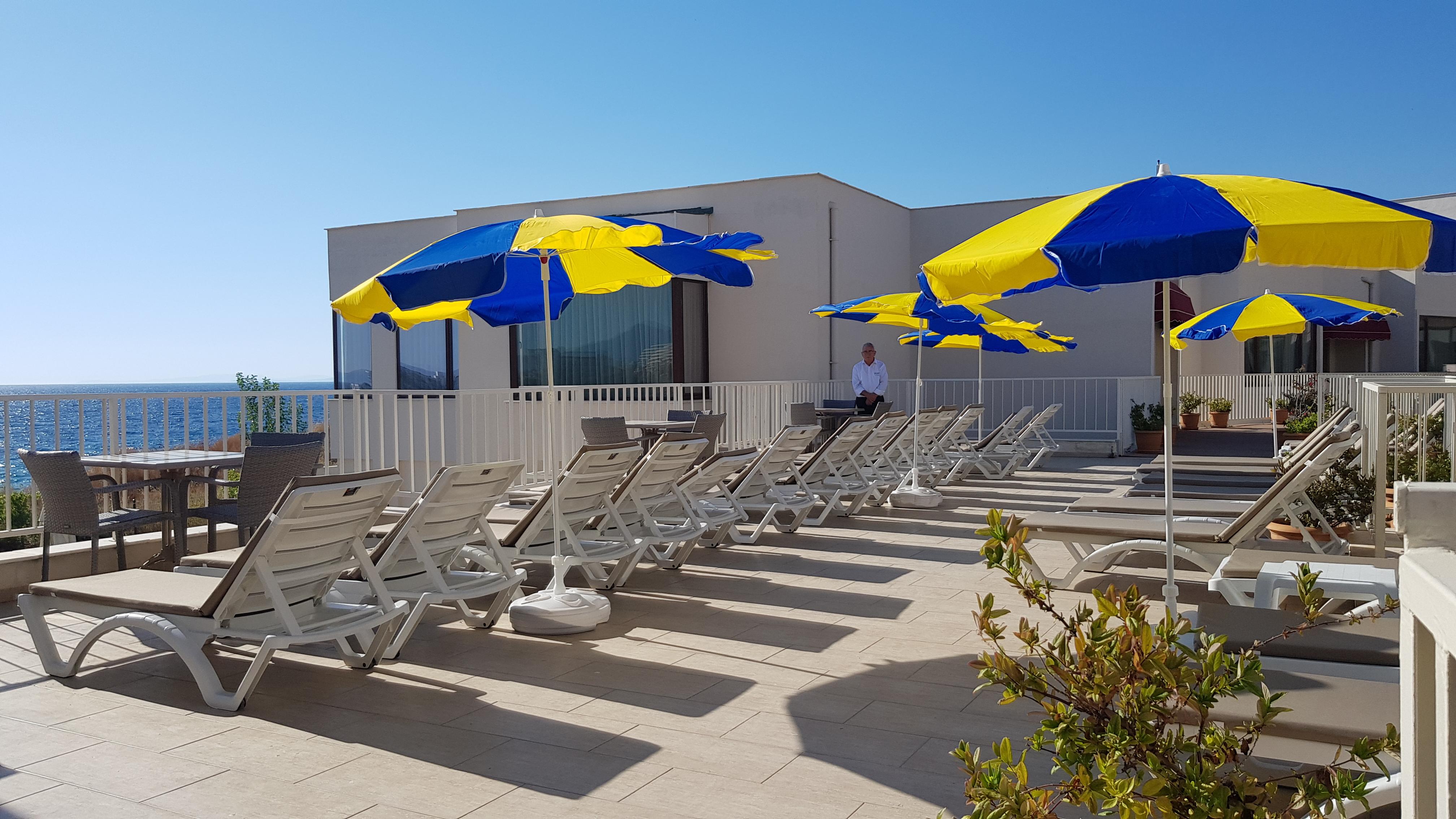 קוסדסי Ladies Beach Suite Hotel (Adults Only) מראה חיצוני תמונה