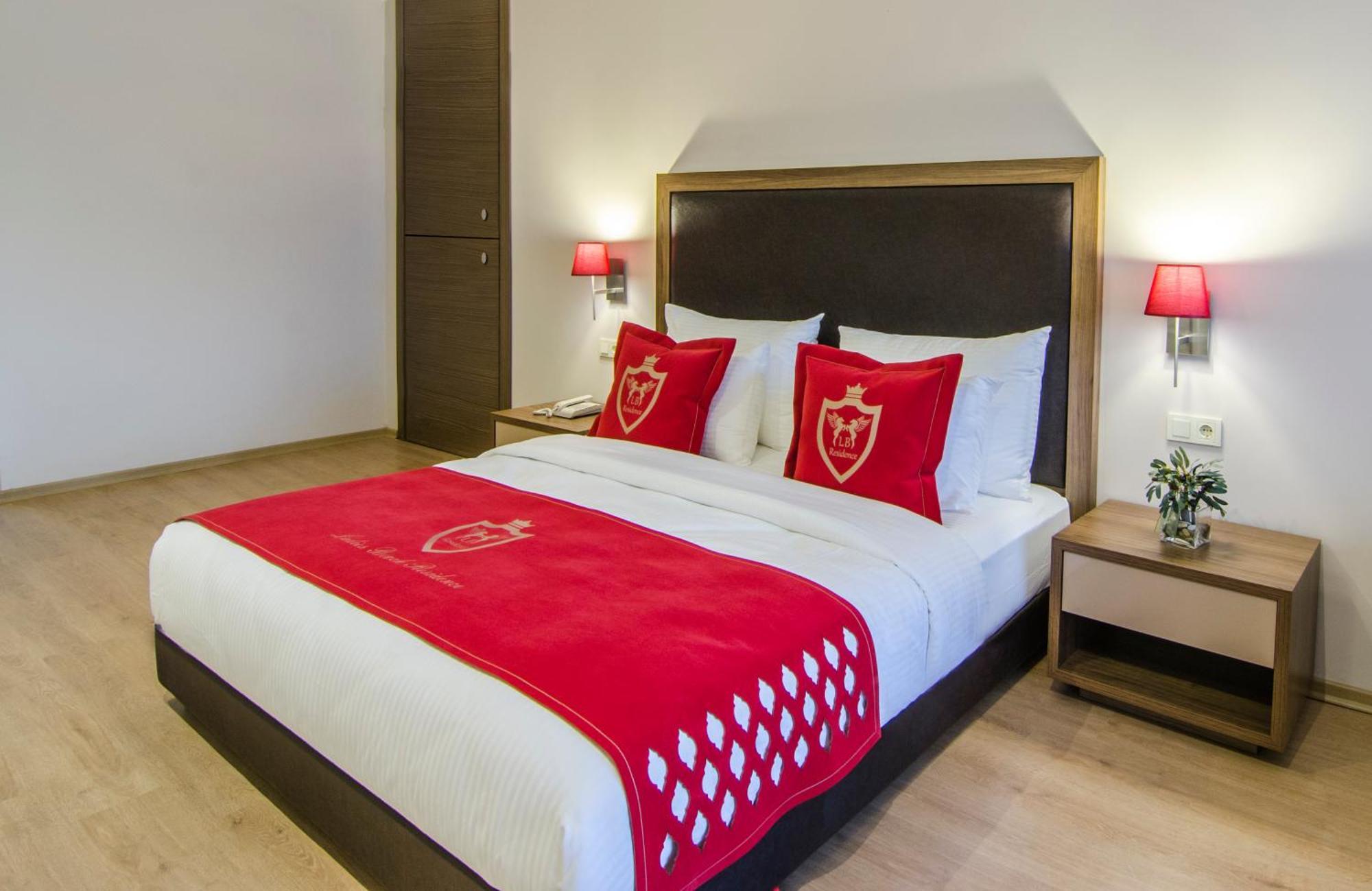 קוסדסי Ladies Beach Suite Hotel (Adults Only) מראה חיצוני תמונה