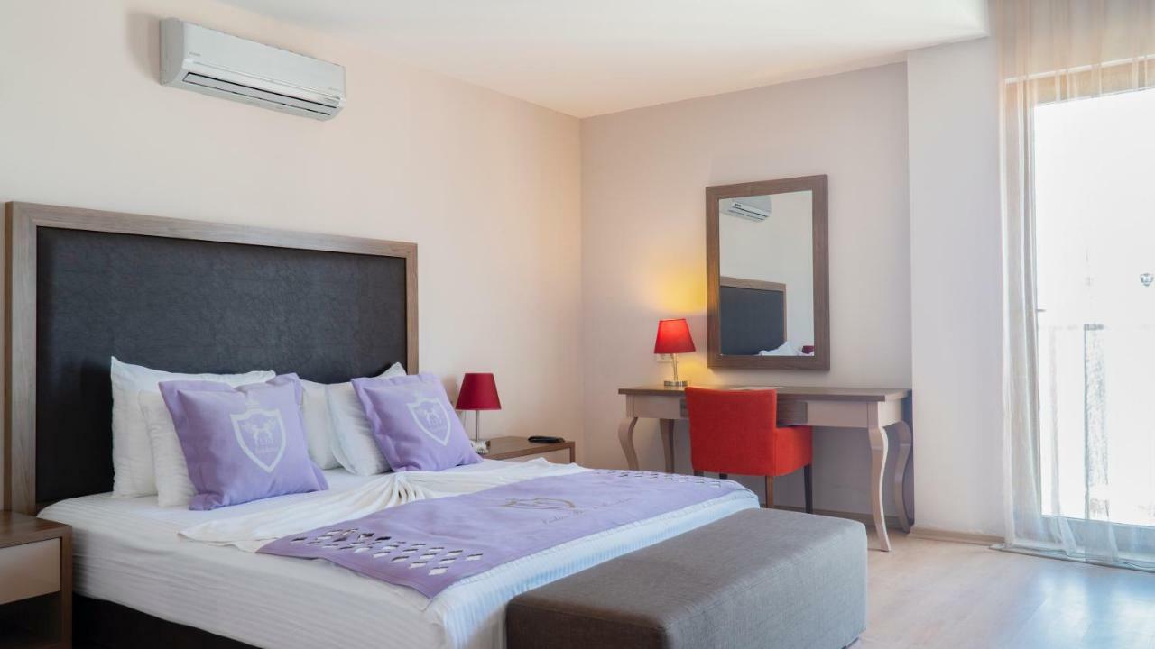 קוסדסי Ladies Beach Suite Hotel (Adults Only) מראה חיצוני תמונה
