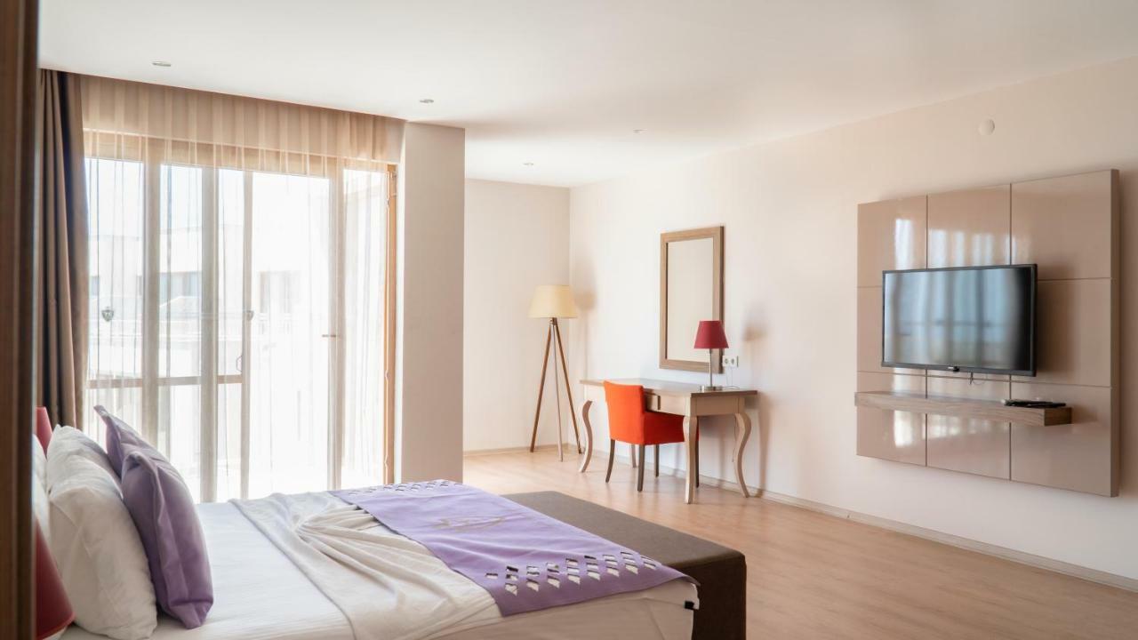 קוסדסי Ladies Beach Suite Hotel (Adults Only) מראה חיצוני תמונה